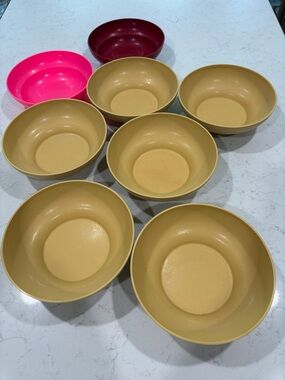 Tupperware Serving Bowls in Tan, Hot Pink & Burgundy - Set of 8